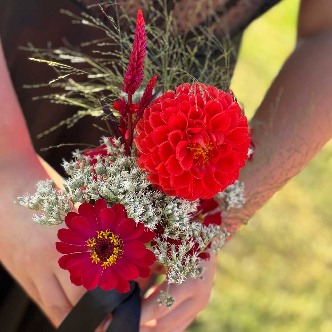 Handheld Posy | Perfect for Homecoming & Prom