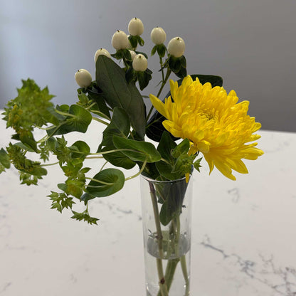 Weekly Bud Vase Subscription - Fresh Flowers for Your Restaurant - 16 Weeks